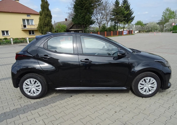 Toyota Yaris cena 64990 przebieg: 13555, rok produkcji 2022 z Piekary Śląskie małe 631